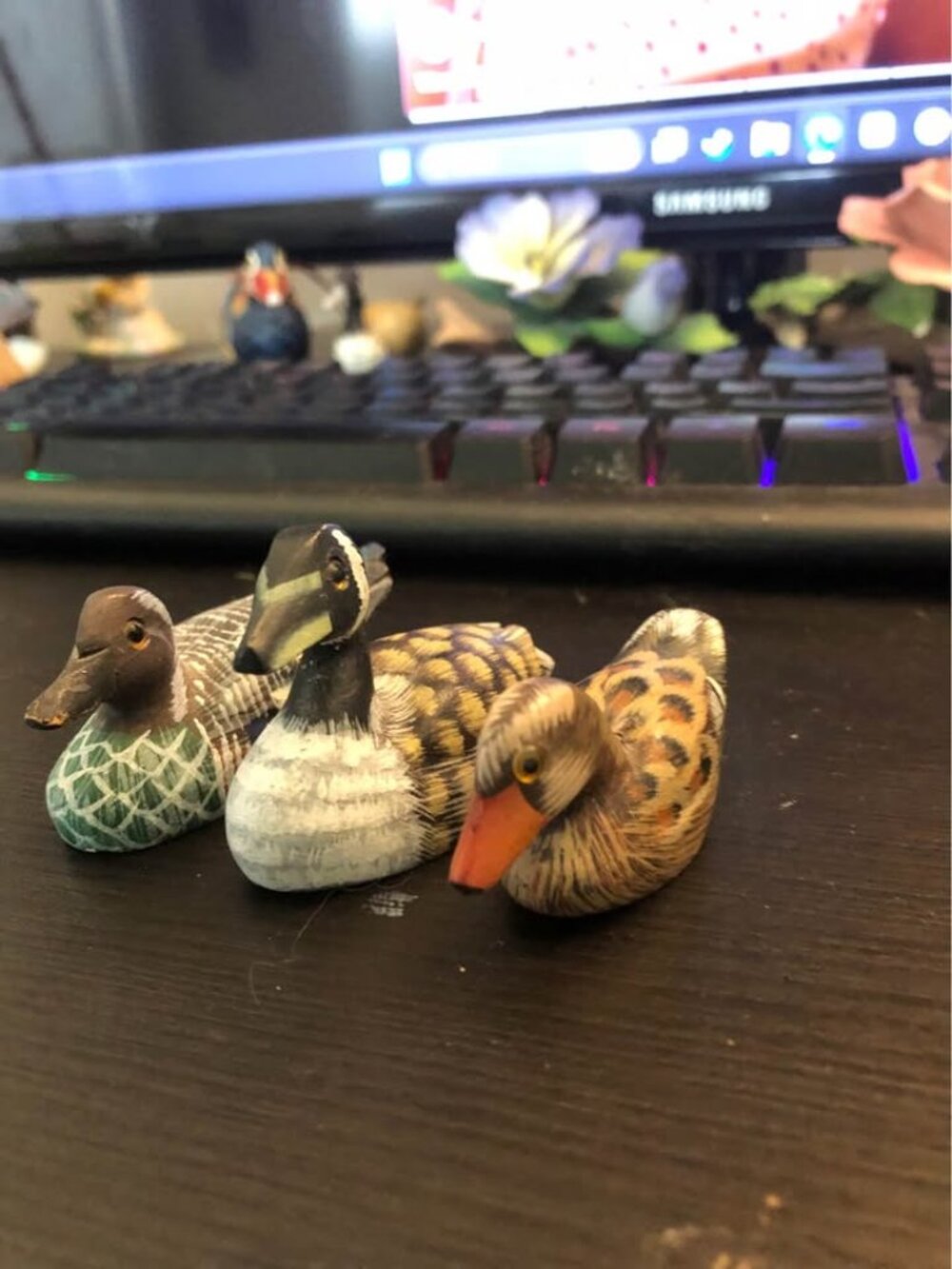 Mini hand-carved and painted wooden ducks set of 3 with glass eyes